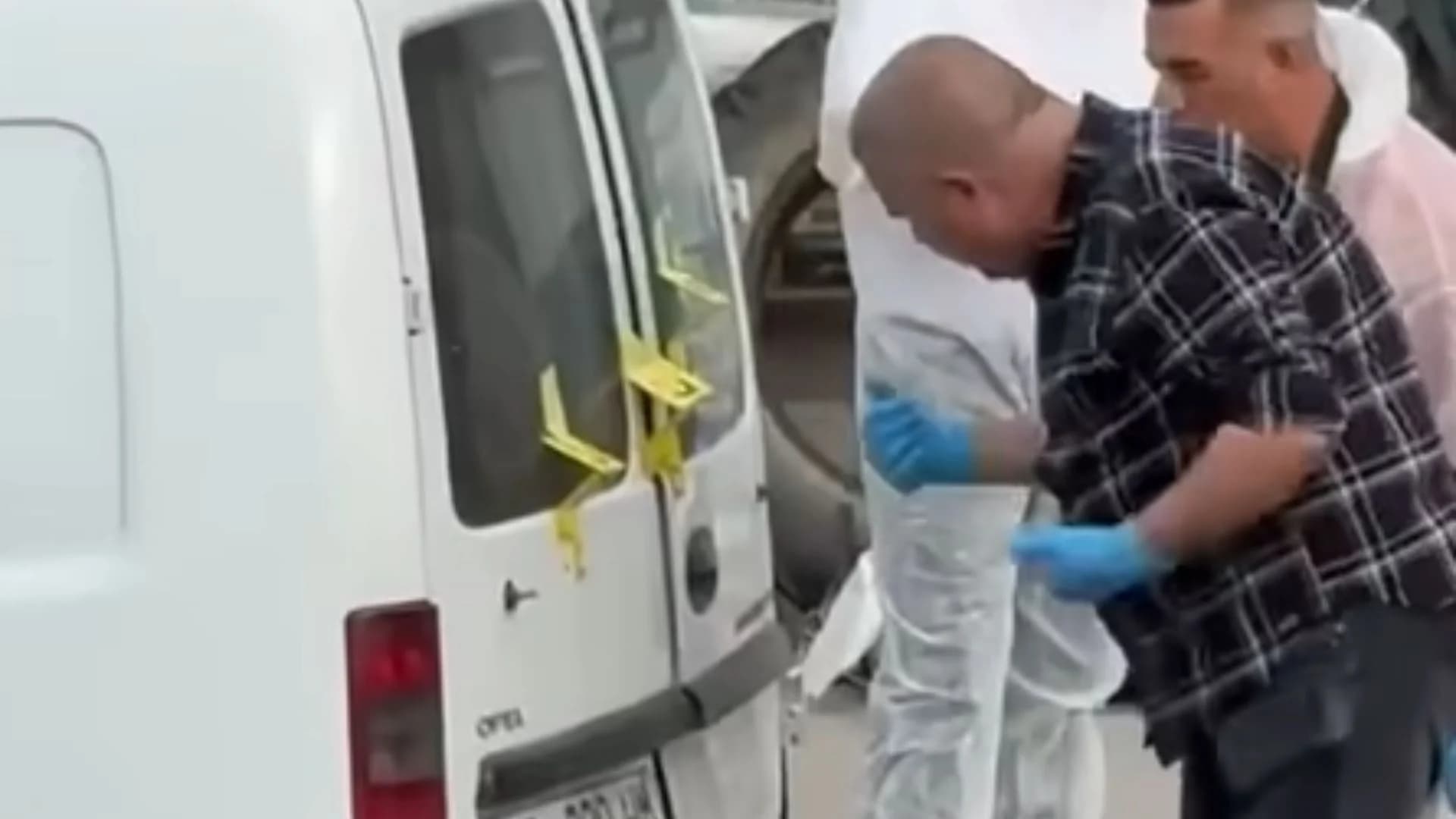 E rëndë në Gjilan/ Dy viktima dhe një i plagosur, autori vetëdorëzohet në polici